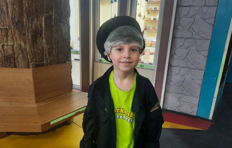 : اردوی هیجان انگیز کاربازیا در برج میلاد، پایه اول 40