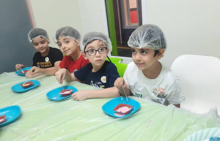 : اردوی هیجان انگیز کاربازیا در برج میلاد، پایه اول 44