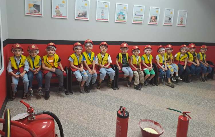 : اردوی هیجان انگیز کاربازیا در برج میلاد، پایه اول 65