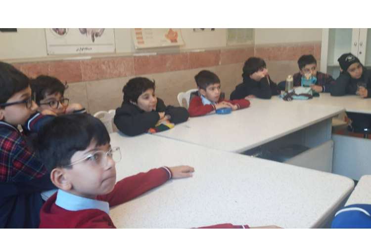 اردوی پژوهشکده دانش اموزی به مناسب هفته ملی علوم 16