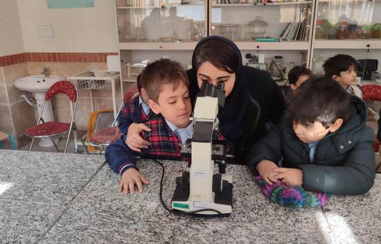 اردوی پژوهشی آزمایشات ( فیزیک، شیمی) 3