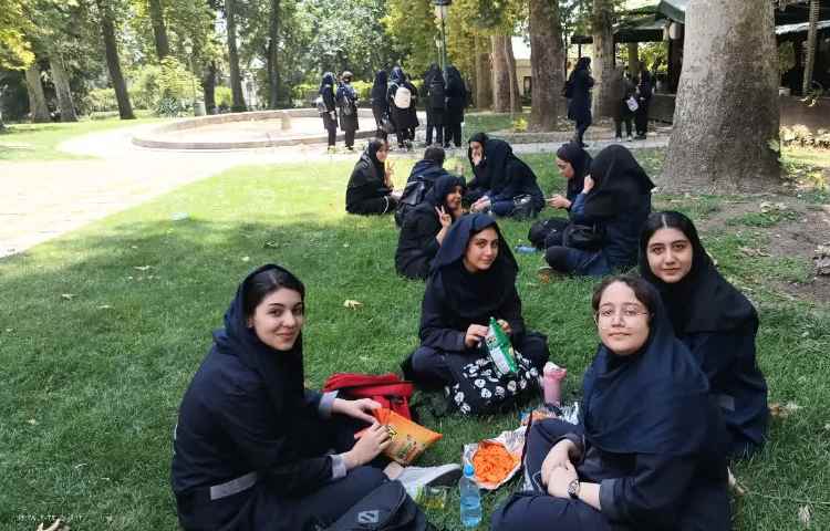 اردوی کاخ نیاوران پایه دهم ویازدهم/تابستان 1403-1402 5