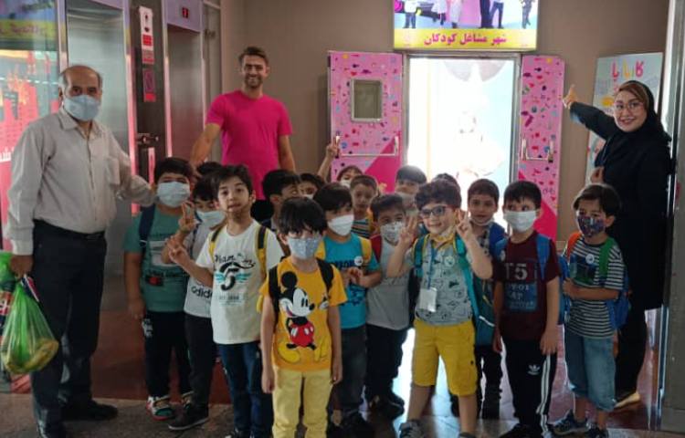 :اردوی کاربازیا، کلاس بادبادک 13