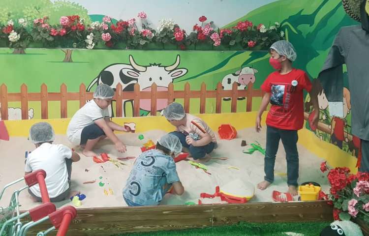 :اردوی کاربازیا، کلاس دریانوردان و فضانوردان 2