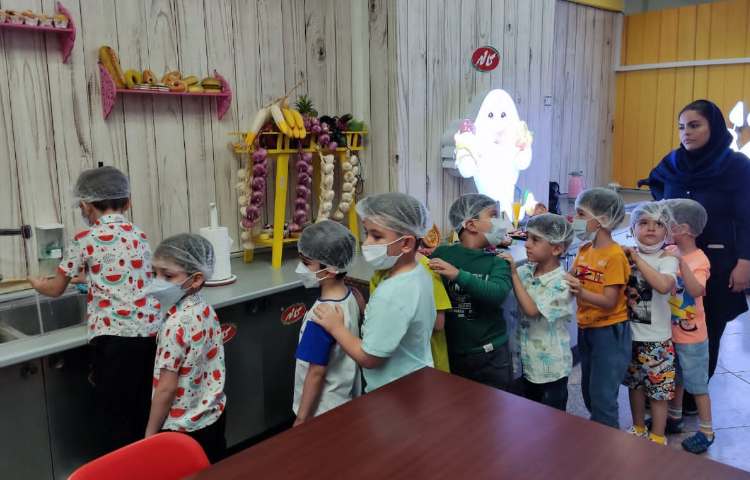 :اردوی کاربازیا، کلاس شاپرک 14