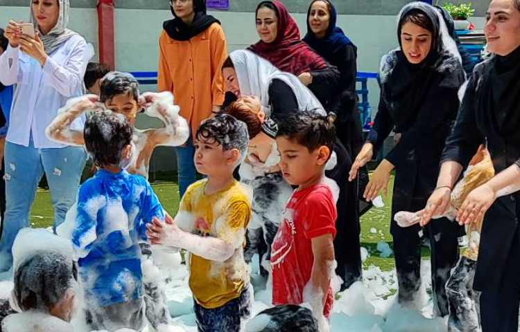 اردوی کف بازی و یک روز خیس در تابستانی گرم 16