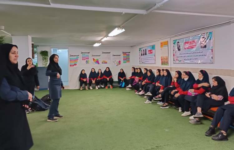 اردوی یک روزه در دبیرستان 11