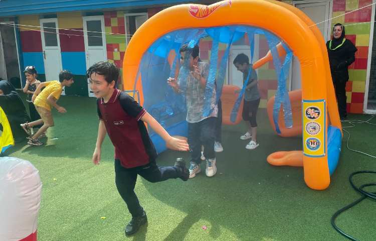 اردوی یک روز خیس، کف‌بازی و بازی‌های ریتمیک 22