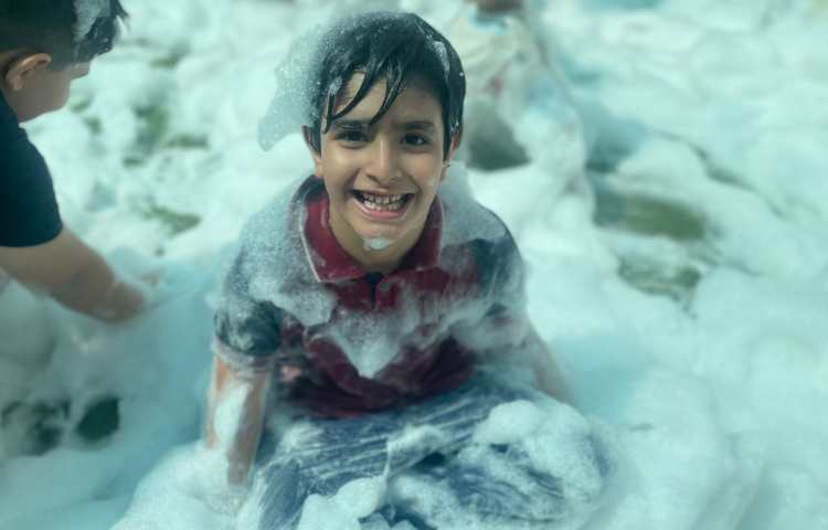 اردوی یک روز خیس، کف‌بازی و بازی‌های ریتمیک 26