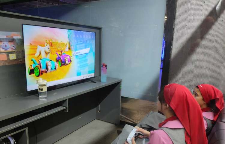 اردو باشگاه لوتوس 9