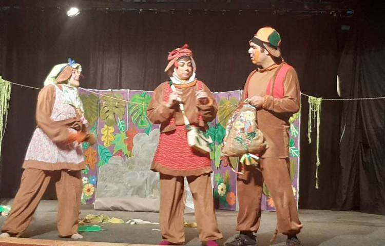 اردو تئاتر میمون ها ویژه پایه اول و پیش دبستان 1