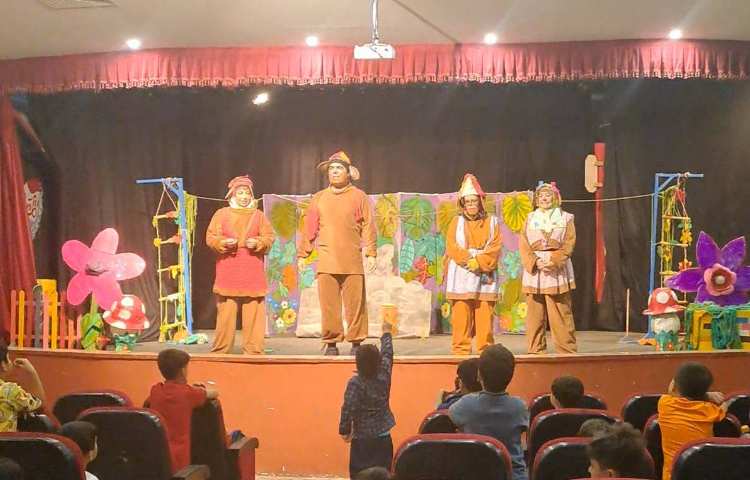 اردو تئاتر میمون ها ویژه پایه اول و پیش دبستان 3