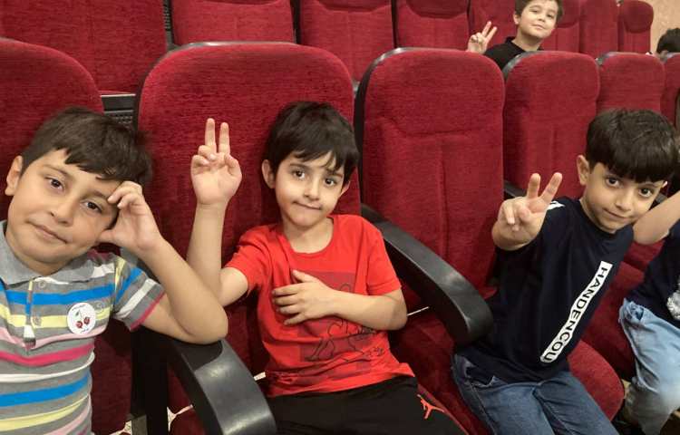 اردو تئاتر میمون ها ویژه پایه اول و پیش دبستان 6