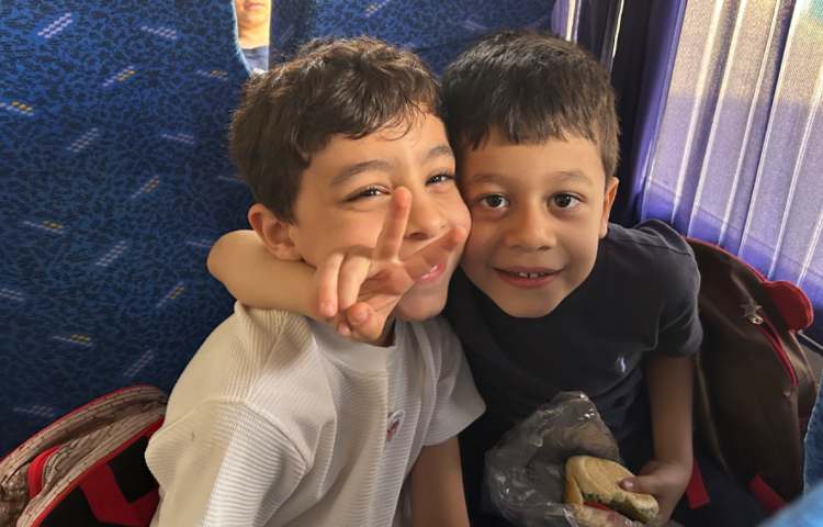 اردو تئاتر میمون ها ویژه پایه اول و پیش دبستان 8