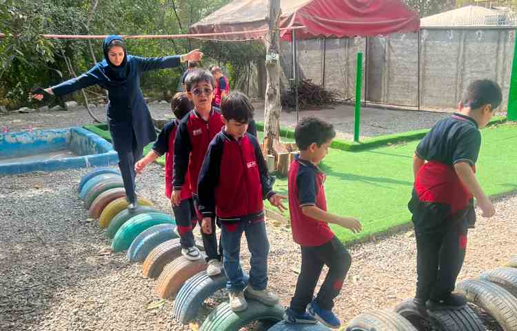 اردو تفریحی آموزشی حیاط پونک 12