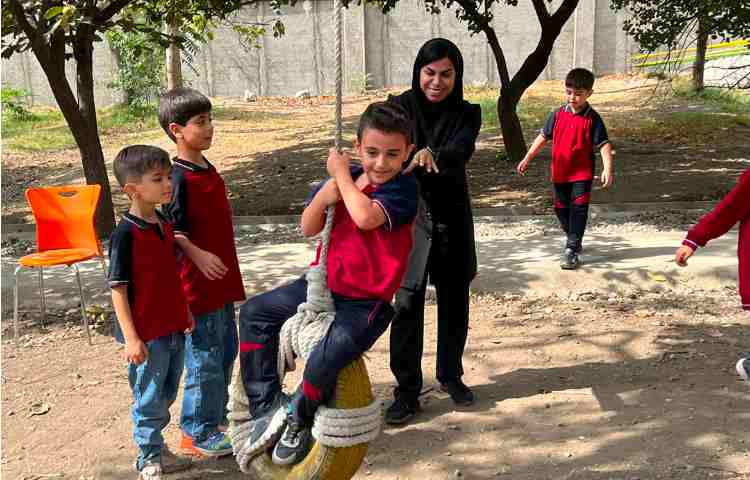 اردو تفریحی آموزشی حیاط پونک 17