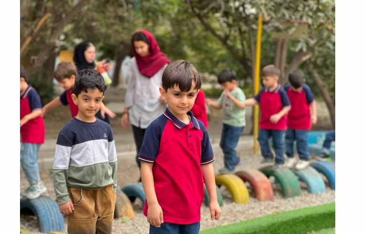 اردو تفریحی آموزشی حیاط پونک 37