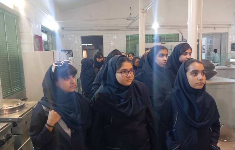 اردو جذاب کاخ سعد آباد 7