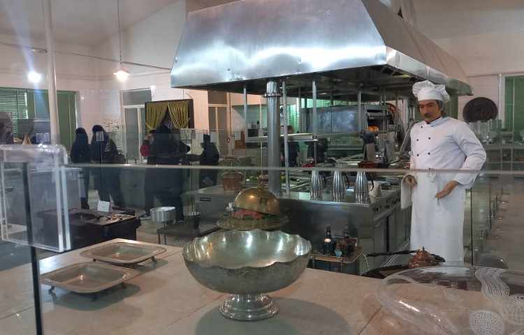 اردو جذاب کاخ سعد آباد 8