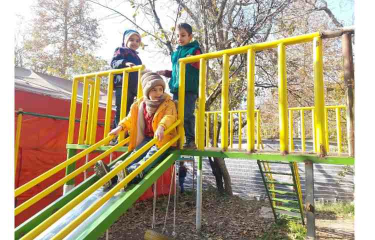 اردو حیاط پونک 24