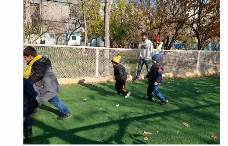 اردو حیاط پونک 27