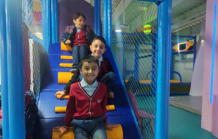 اردو ربوکیدز 1