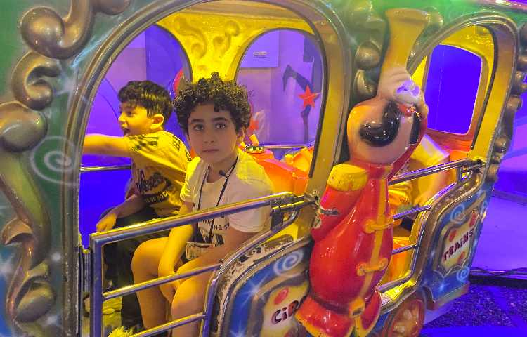 اردو سرزمین عجایب 1