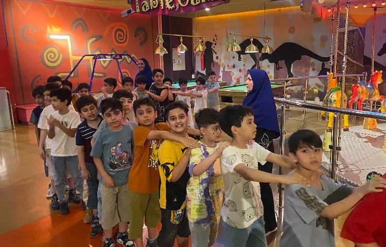 اردو سرزمین عجایب 2