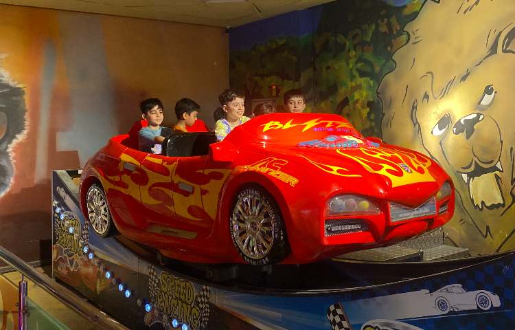 اردو سرزمین عجایب