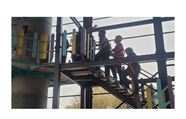 اردو سرزمین نیکولو 6