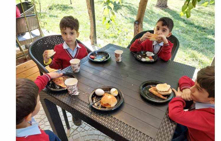 اردو صبحانه سالم و روز جهانی کودک کلاس پیش دبستانی 12