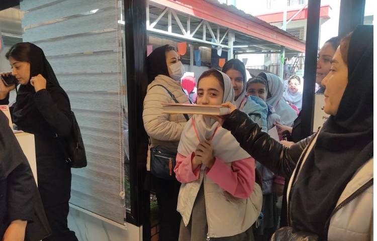 اردو قلعه سحر آمیز پارک ارم 1