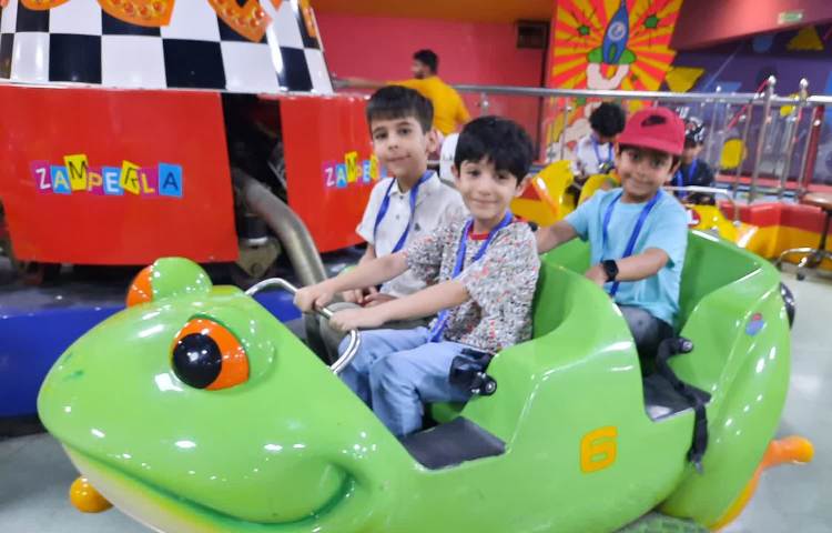 اردو قلعه ی سحر آمیز 29