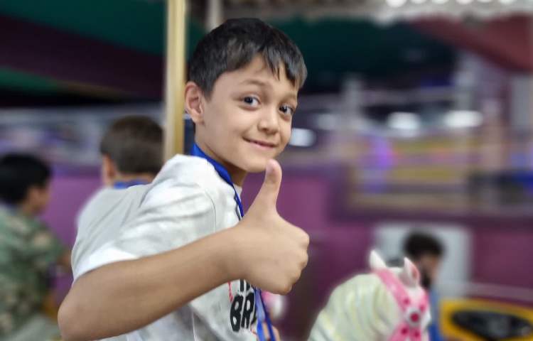 اردو قلعه ی سحر آمیز 9