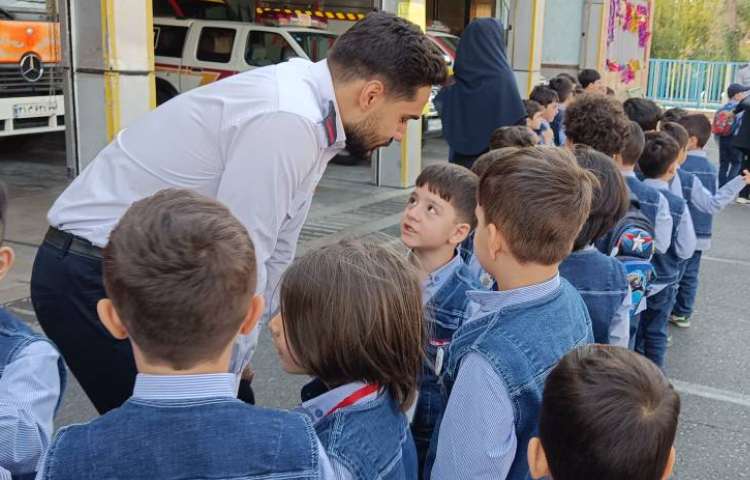 اردو مهر ماه پیش دبستان 17