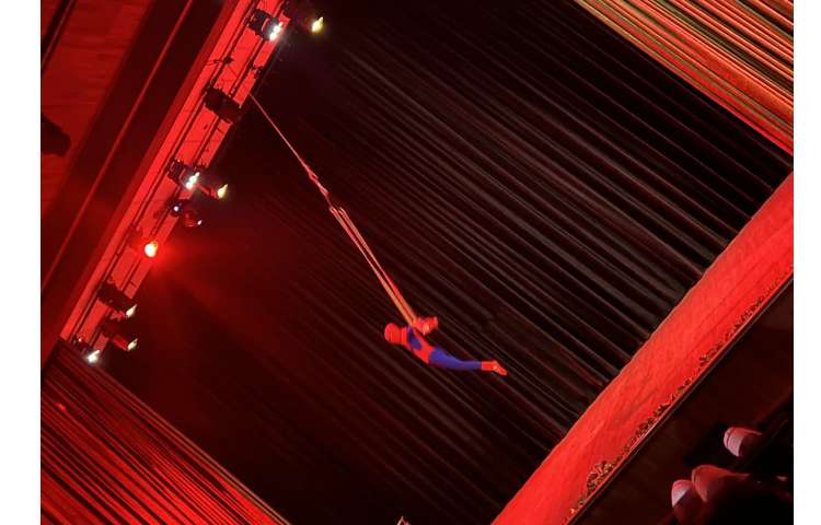 اردو نمایش در صبامال 3