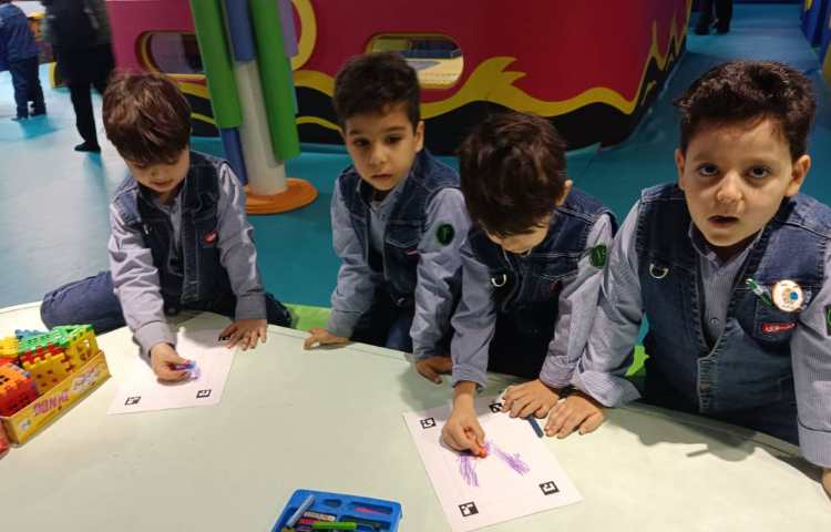 اردو پیش دبستان شهربازی رباتیک 22