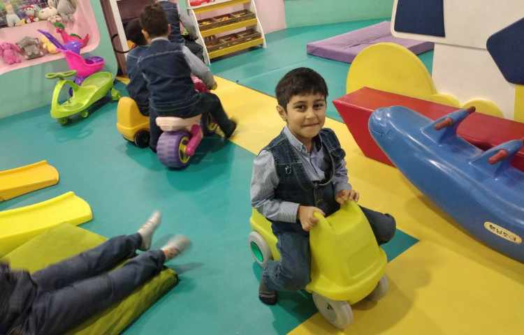 اردو پیش دبستان شهربازی رباتیک 4