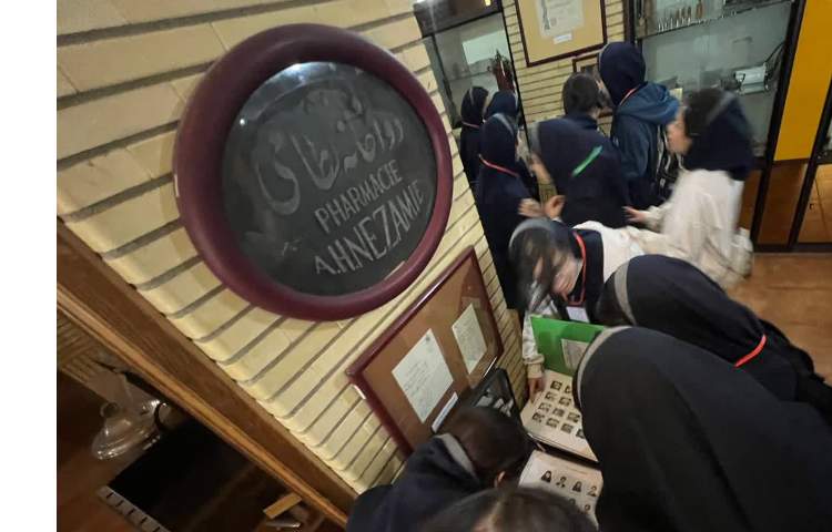 اردو گروه تکنولوژی موزه ابزار پزشکی 4