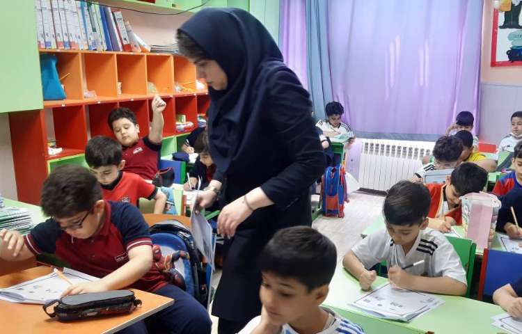 ارزشیابی درک مطلب فارسی (گنجینه) 3