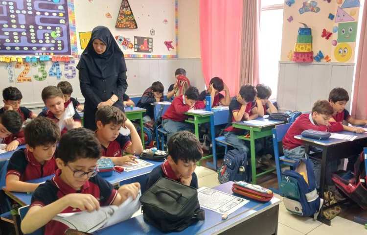 ارزشیابی درک مطلب فارسی (گنجینه) 6