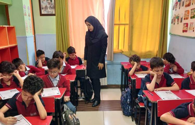 ارزشیابی درک مطلب فارسی (گنجینه) 8