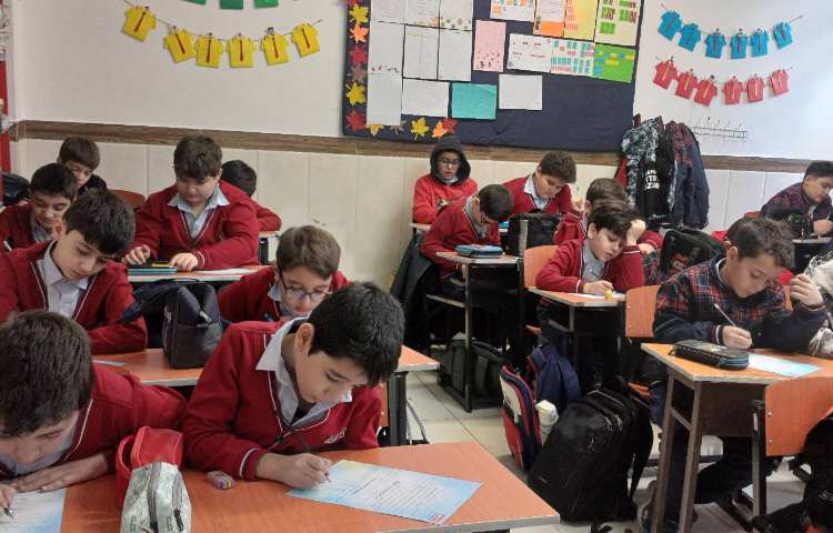 ارزشیابی ریاضی انجام شد . 3