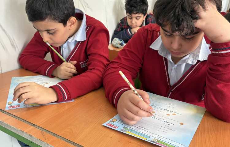 ارزشیابی فارسی آزمون مداد قرمز