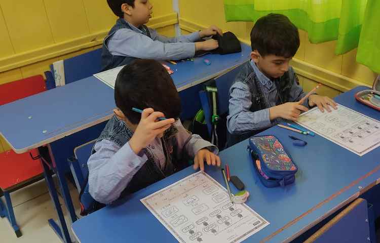 ارزشیابی phonics Midterm exam 8