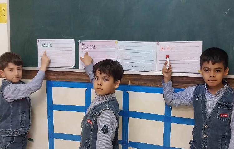 ارزیابی Spelling به صورت پای تخته‌ای 2