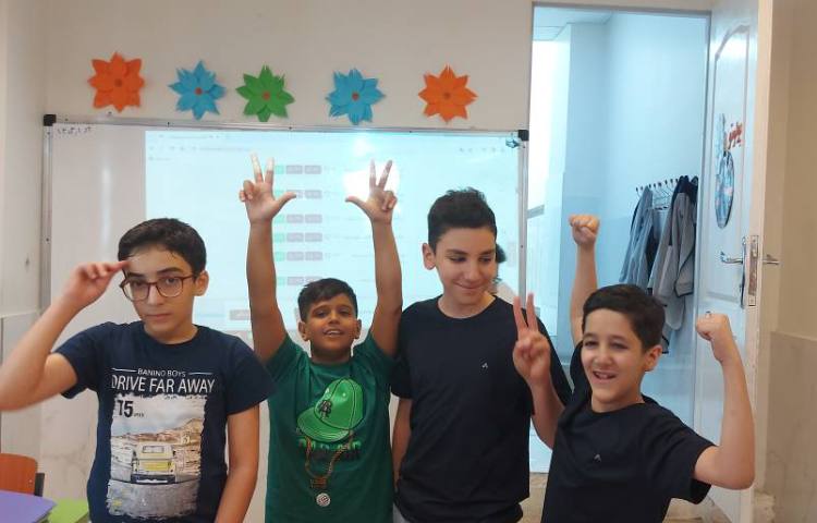 ارزیابی درس مطالعات با بازی گروهی درقالب گروه‌های هوس سیستمی 1