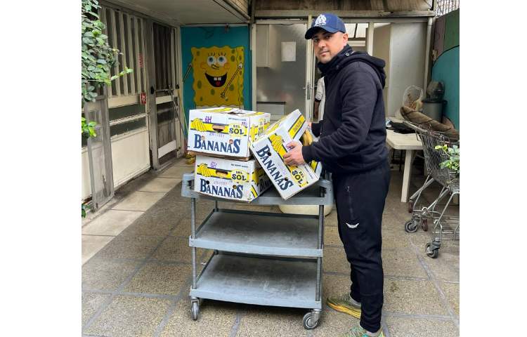 ارسال میان وعده دانش آموزان به مرکز خیریه کودکان استثنایی 5