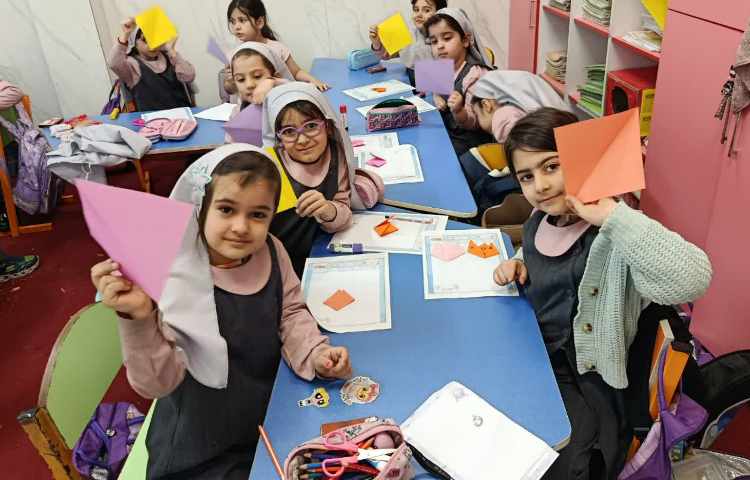 اریگامی گل لاله 1