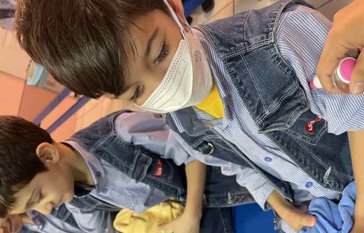 ازمایشگاه علوم 2